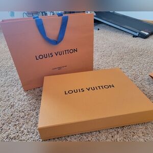 Authentic Large Louis Vuitton Neverfull Box, Gift Bag And Ribbon! 18x14